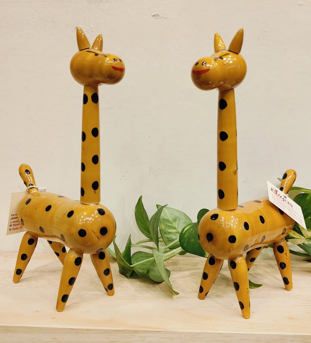 Puller Mini Wooden Giraffe Set of 2
