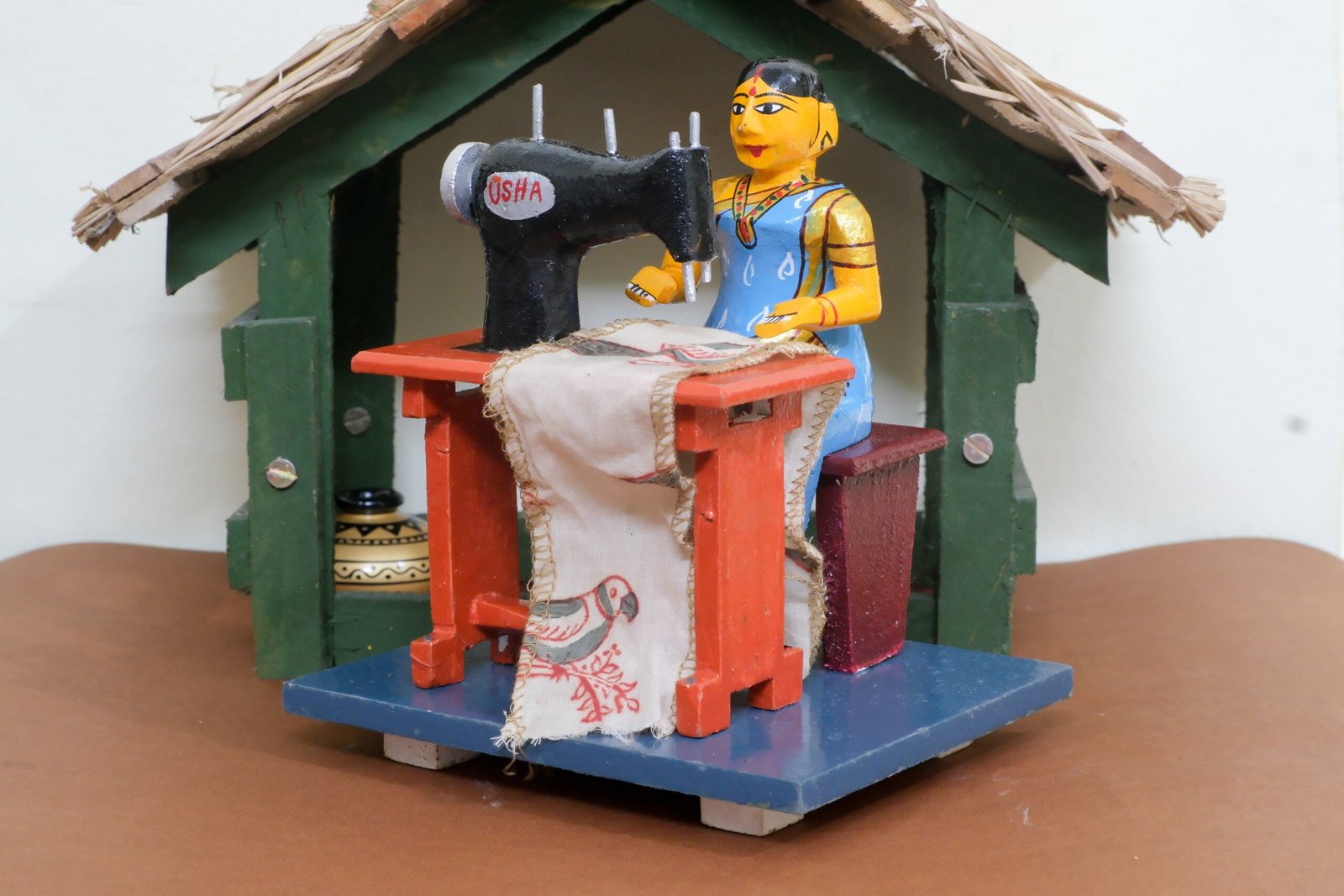 Wooden Doll – Tailor Lady