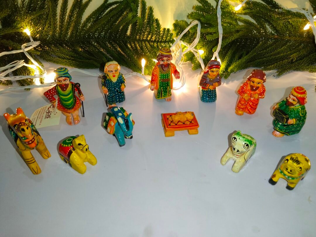 Nativity Set Wooden Figurine | Set Of 13