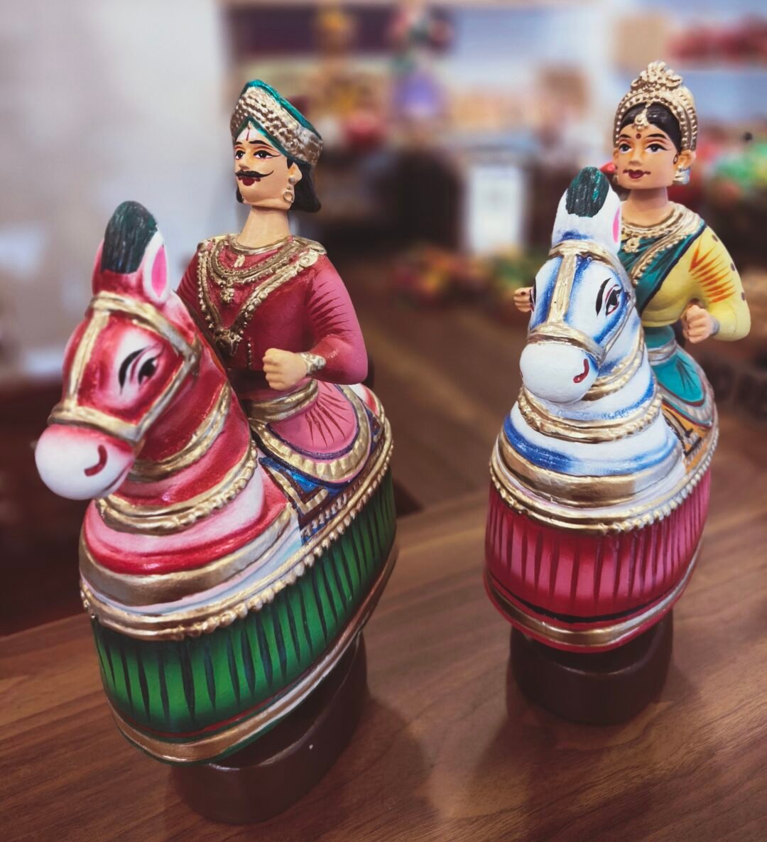 Dancing Doll Horse Raja Rani Set of 2