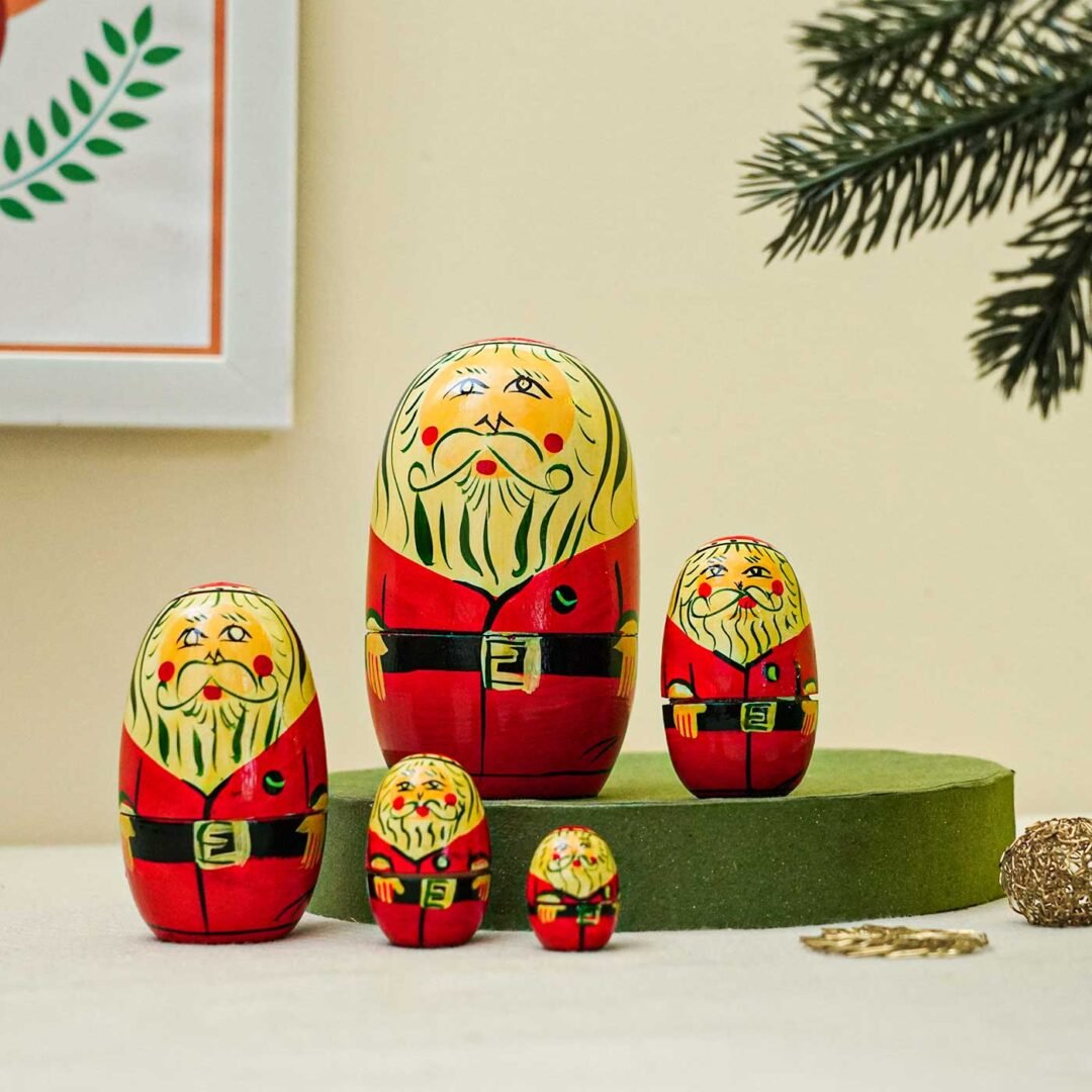 Nesting Santa Wooden Figurine| Set Of 5